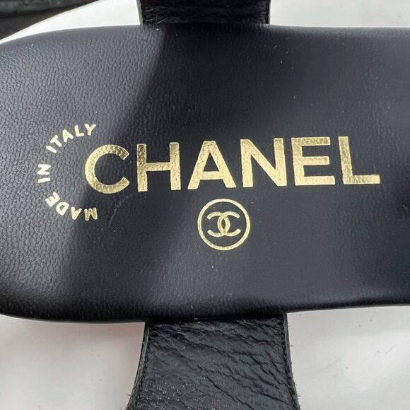 Chanel Black Leather Gladiator Strappy Enamel Flower Logo Flat Sandals - Picture 5 of 7